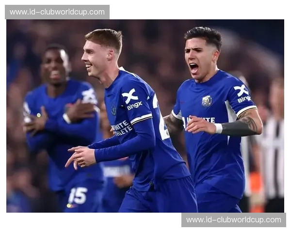 王者之战，蓝军征途：莱斯特城与切尔西的恩怨情仇与未来展望